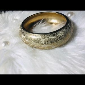 ❤️Gold/cream boho style bangle bracelet❤️